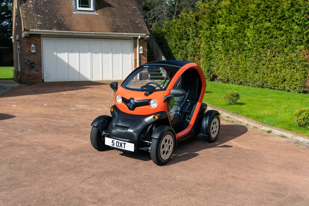 2012 Renault - Image 4 of 31
