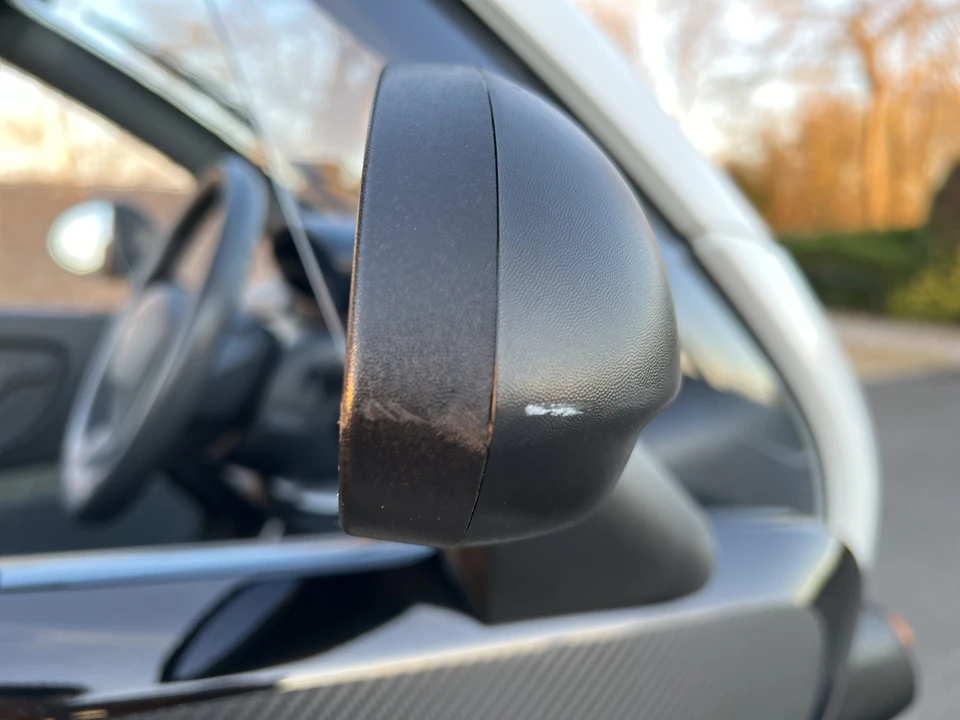 2012 Renault - Image 17 of 31