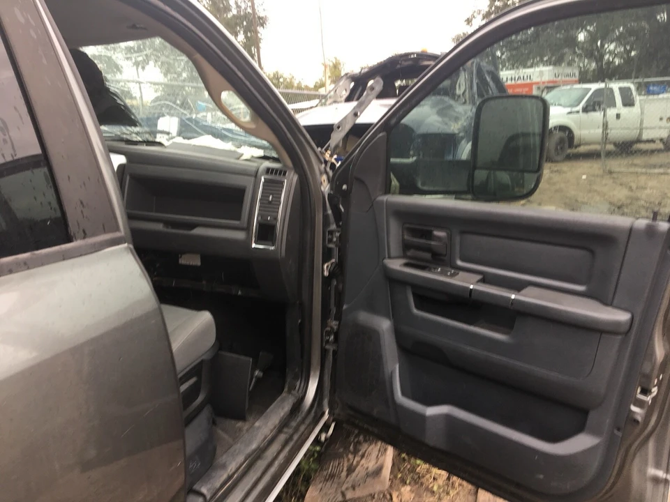 2012 Ram Heavy Duty - Image 18 of 24