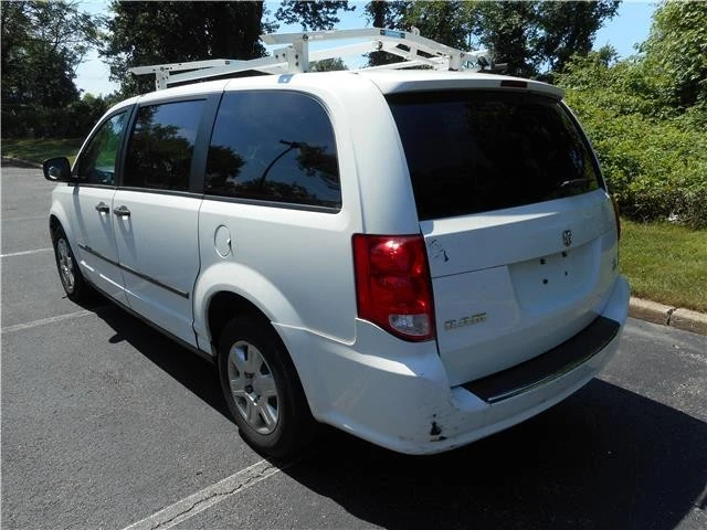 2012 Dodge Caravan - Image 7 of 12