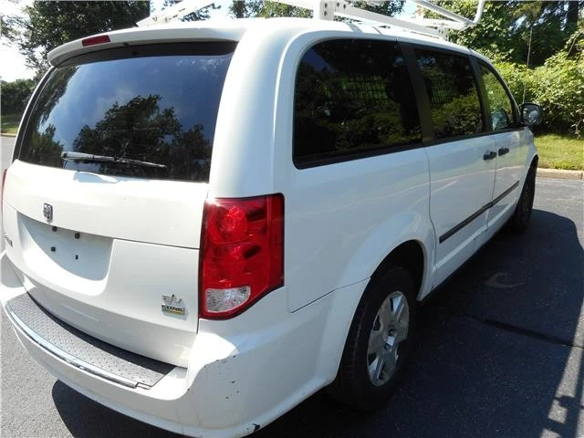 2012 Dodge Caravan - Image 4 of 12