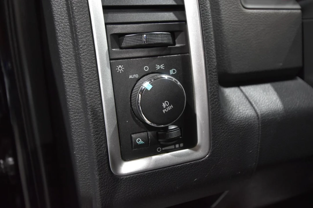 2012 Ram 1500 1st Gen - Image 18 of 31