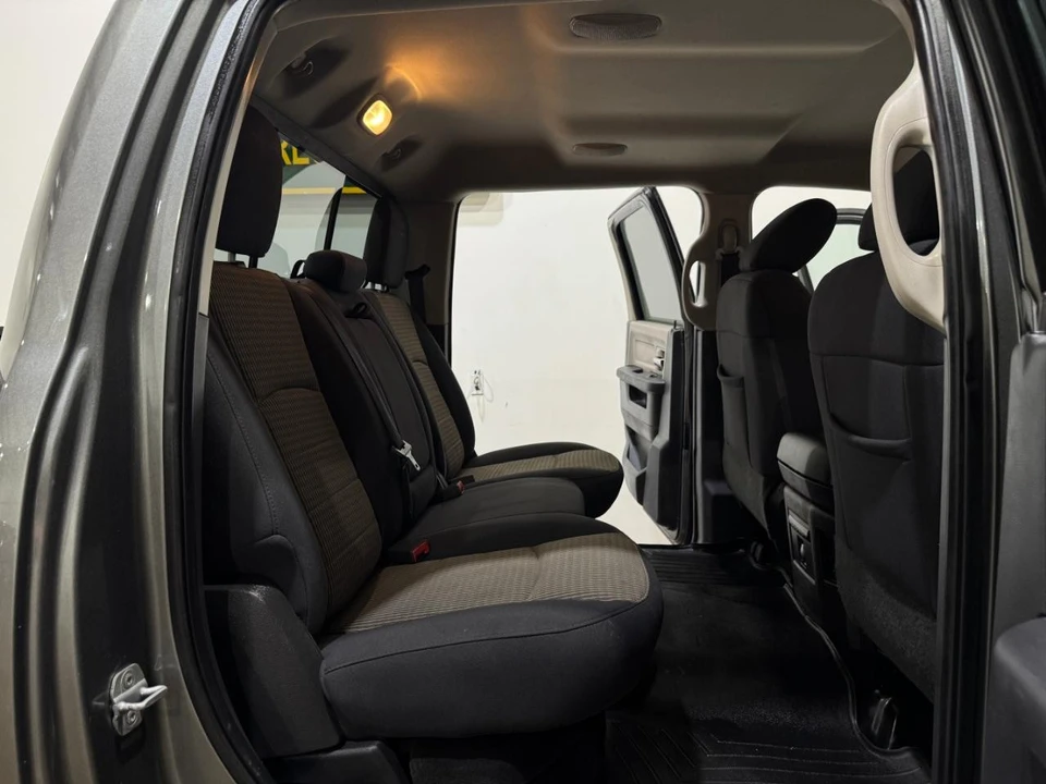 2012 Ram Heavy Duty - Image 14 of 21