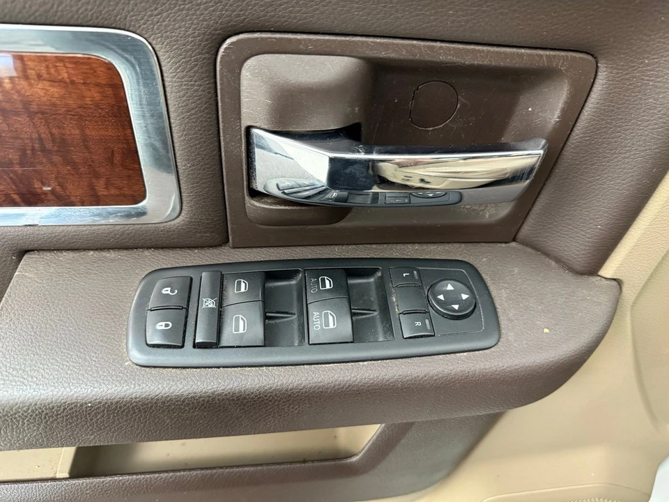 2012 Ram Heavy Duty - Image 15 of 31