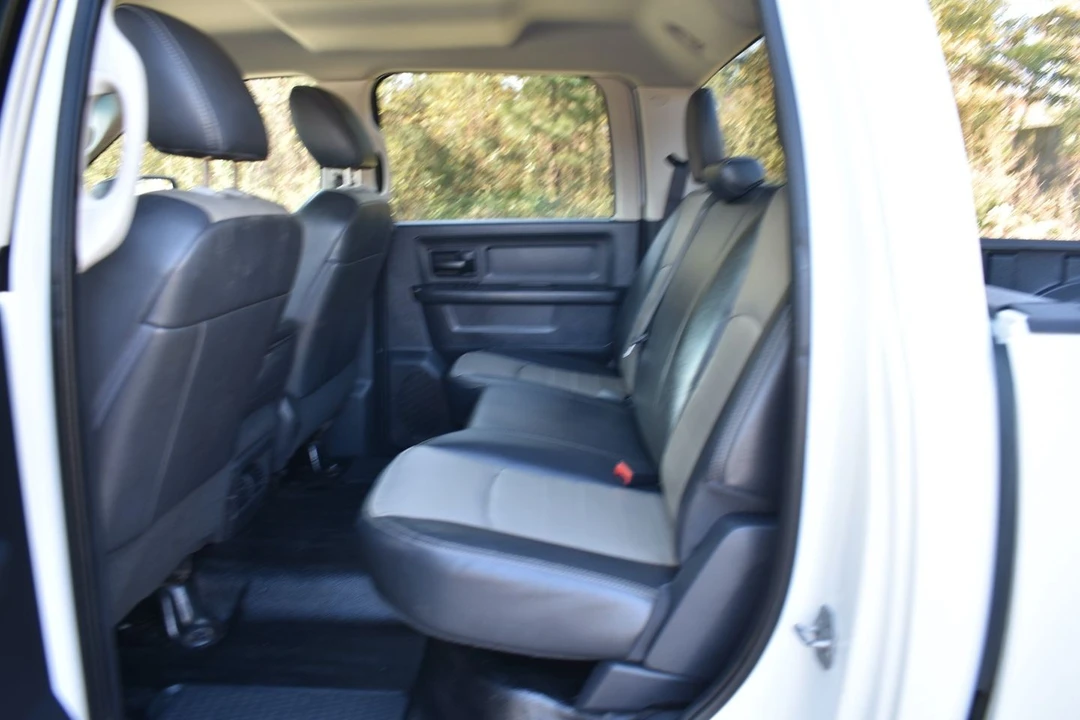 2012 Ram Heavy Duty - Image 11 of 16