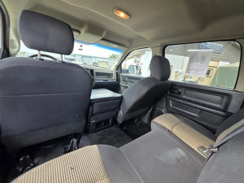 2012 Ram 3500 - Image 25 of 31