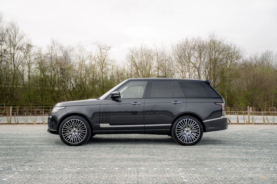 2012 Land Rover Range Rover L322 - Image 8 of 31