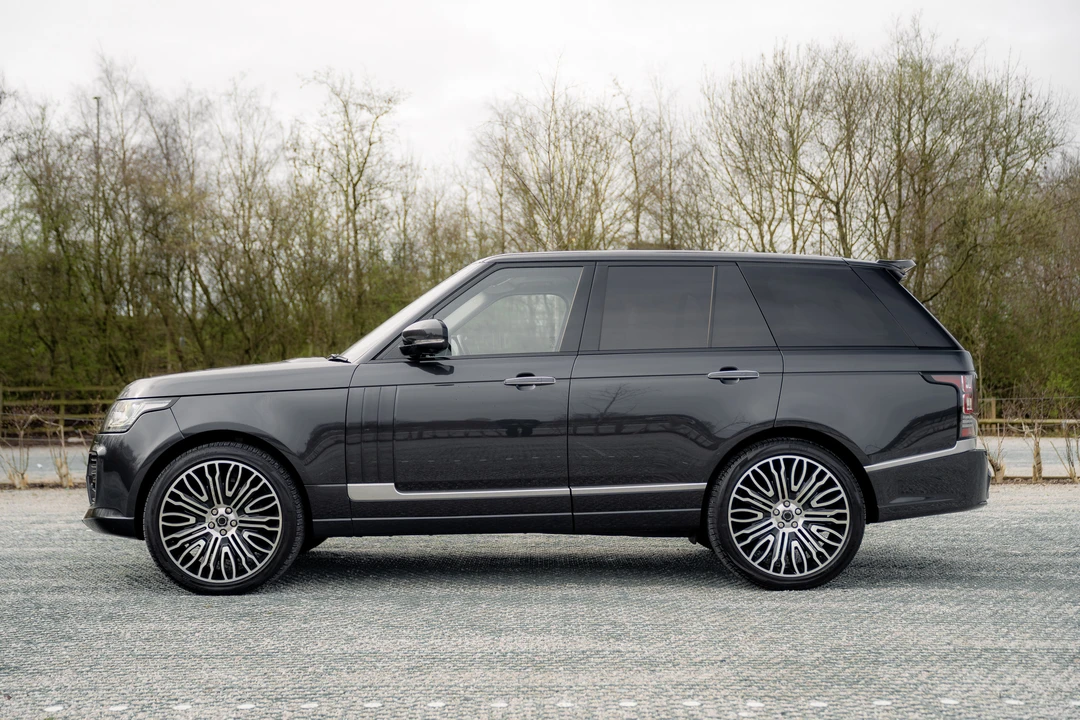 2012 Land Rover Range Rover L322 - Image 16 of 31