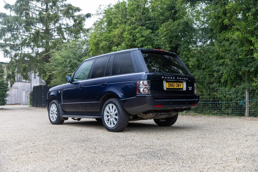 2012 Land Rover Range Rover L322 - Image 6 of 30