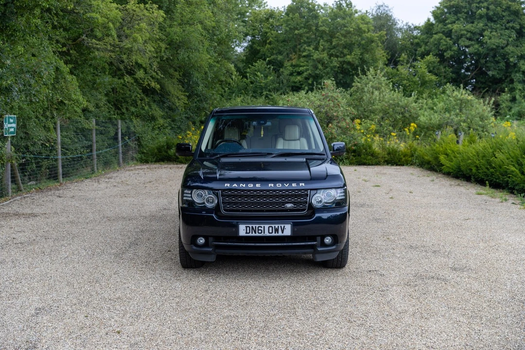 2012 Land Rover Range Rover L322 - Image 11 of 30