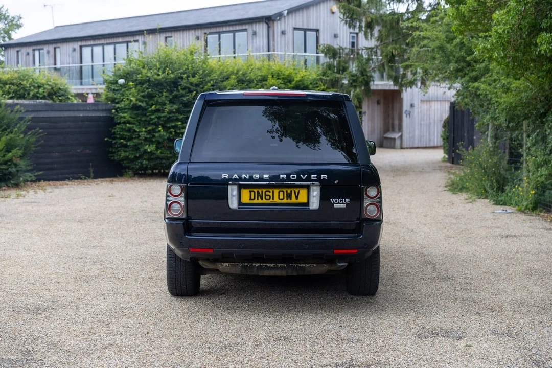 2012 Land Rover Range Rover L322 - Image 8 of 30