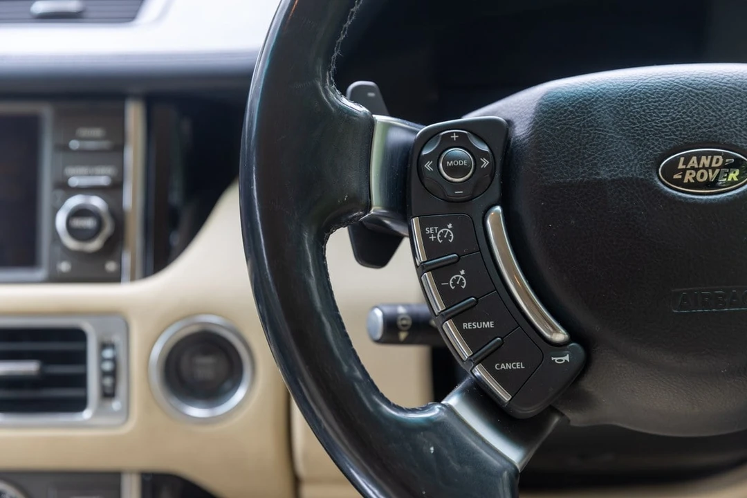2012 Land Rover Range Rover L322 - Image 29 of 30