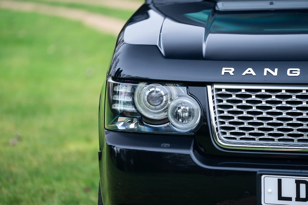 2012 Land Rover Range Rover L322 - Image 17 of 31