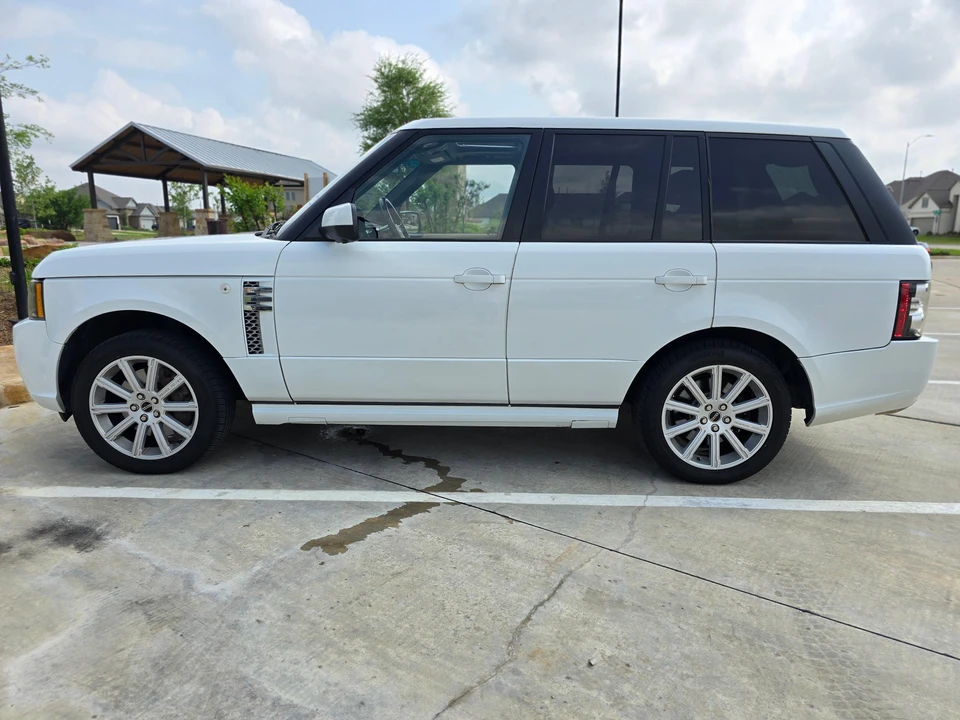 2012 Land Rover Range Rover L322 - Image 10 of 31