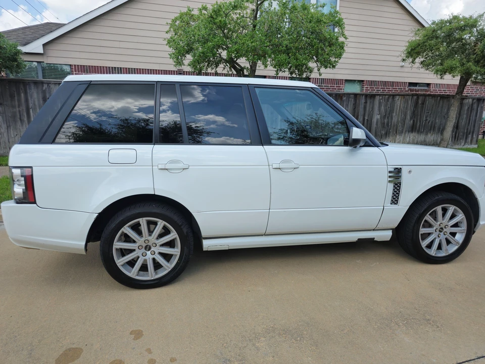2012 Land Rover Range Rover L322 - Image 19 of 31