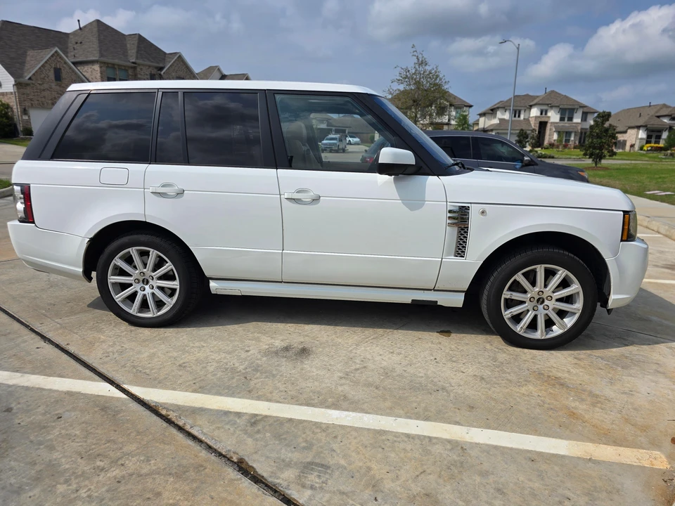 2012 Land Rover Range Rover L322 - Image 20 of 31