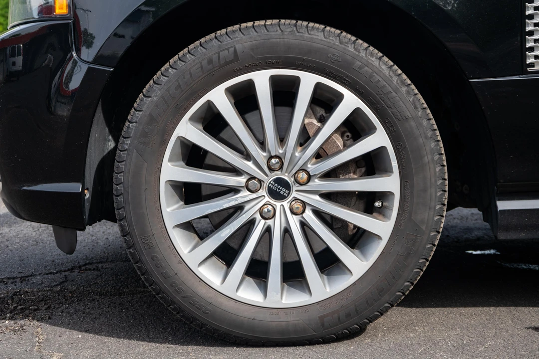 2012 Land Rover Range Rover L322 - Image 26 of 31