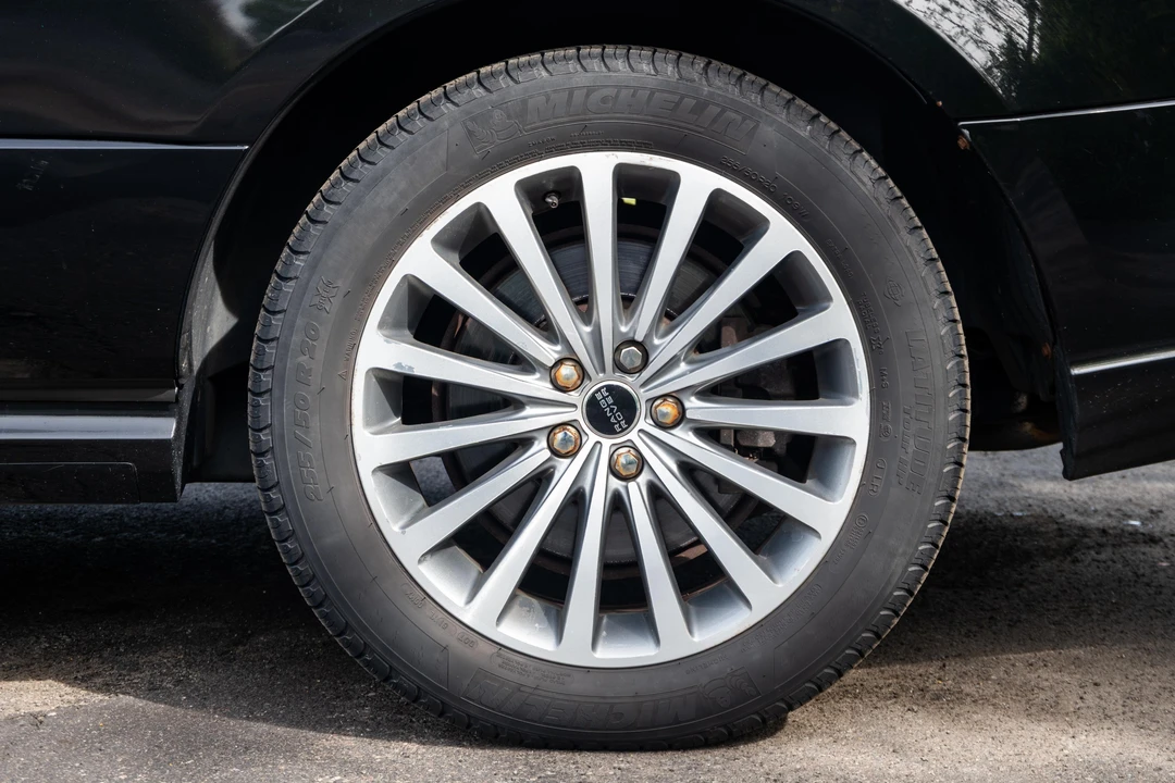 2012 Land Rover Range Rover L322 - Image 27 of 31