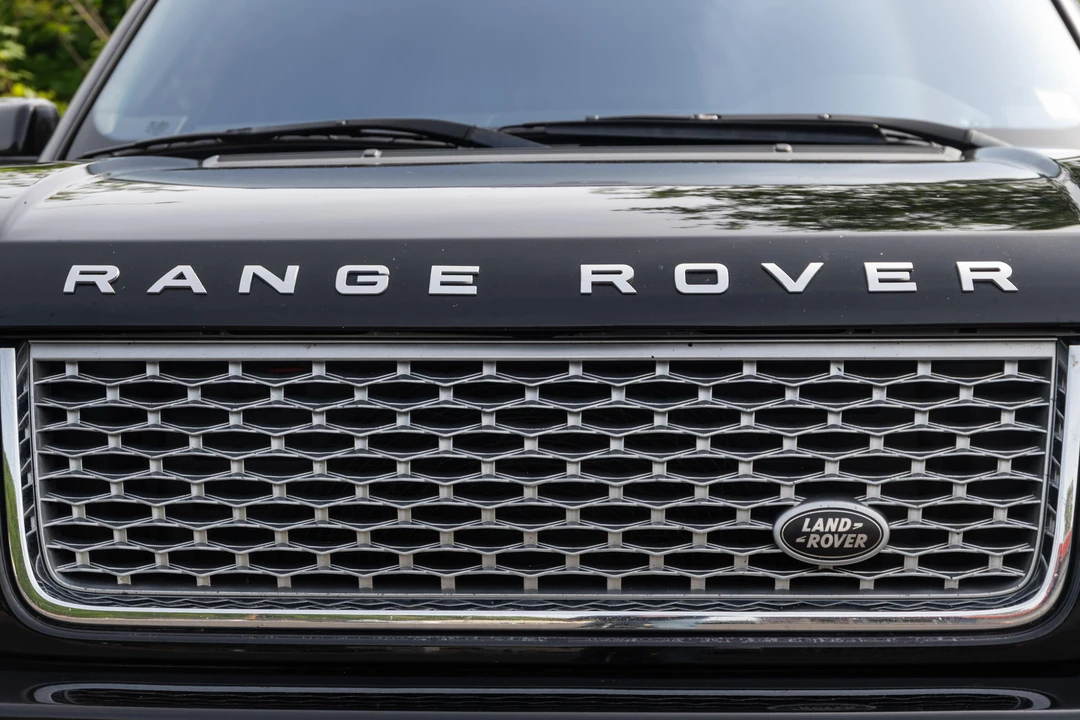 2012 Land Rover Range Rover L322 - Image 13 of 31