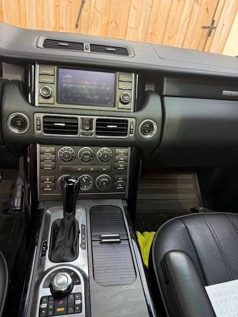 2012 Land Rover Range Rover L322 - Image 6 of 15