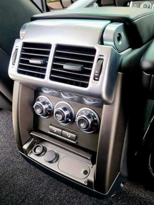 2012 Land Rover Range Rover L322 - Image 21 of 24
