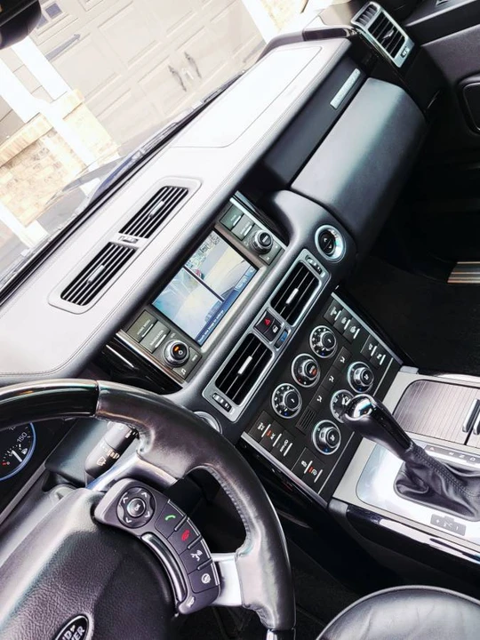 2012 Land Rover Range Rover L322 - Image 15 of 24