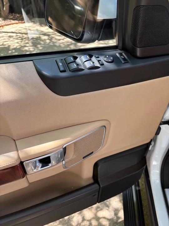 2012 Land Rover Range Rover - Image 11 of 24