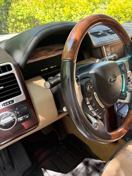 2012 Land Rover Range Rover - Image 12 of 24