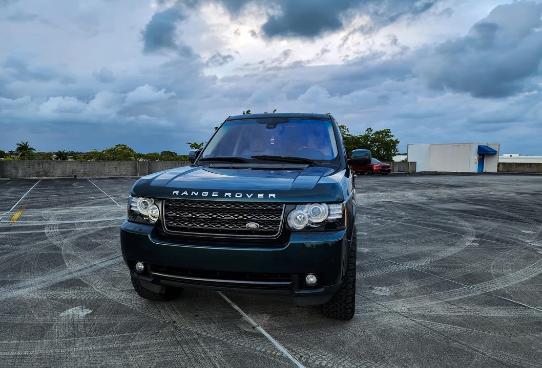 2012 Land Rover Range Rover L322 - Image 10 of 31