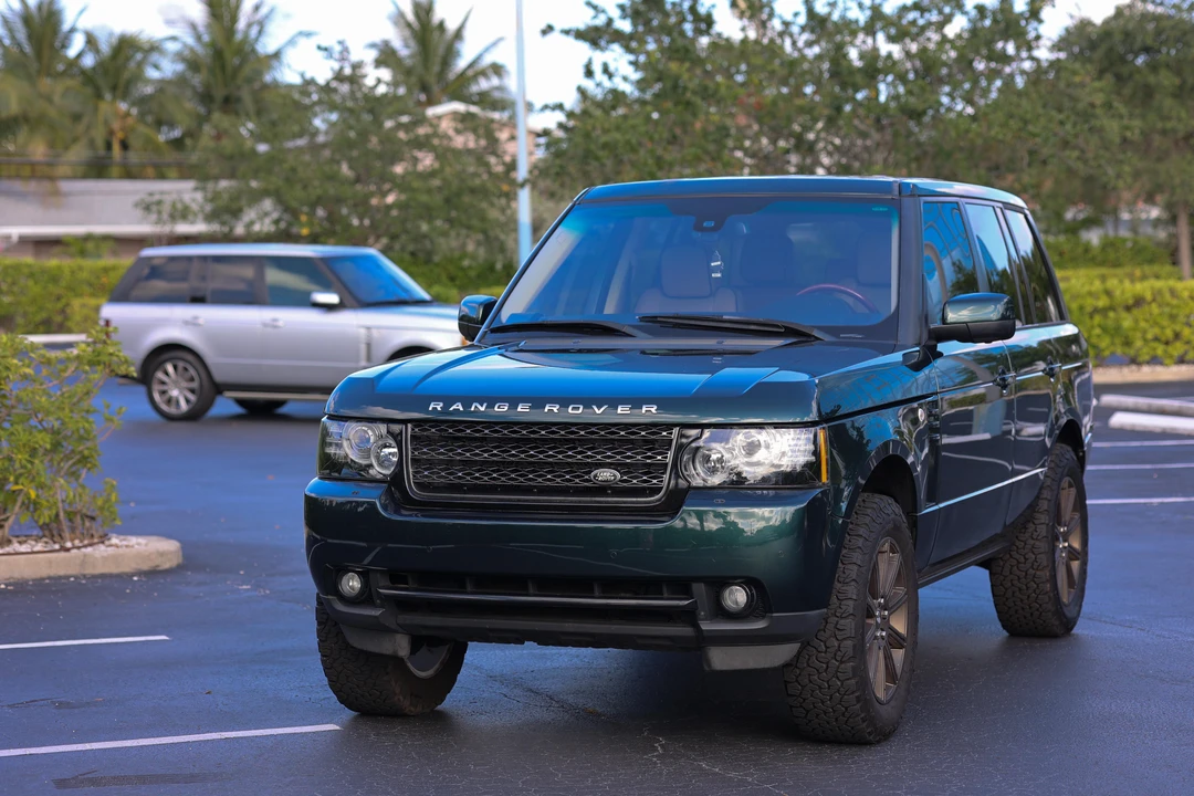 2012 Land Rover Range Rover L322 - Image 12 of 31