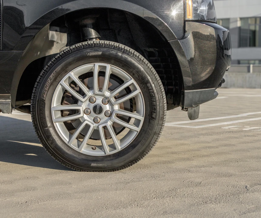 2012 Land Rover Range Rover L322 - Image 30 of 31