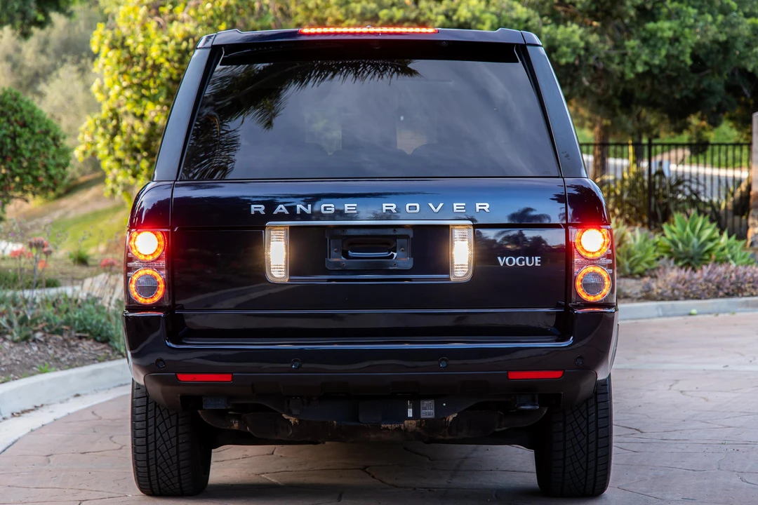 2012 Land Rover Range Rover L322 - Image 12 of 31