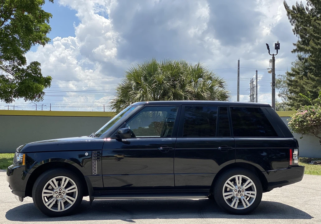 2012 Land Rover Range Rover L322 - Image 9 of 27