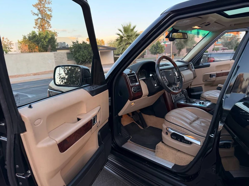 2012 Land Rover Range Rover L322 - Image 9 of 21