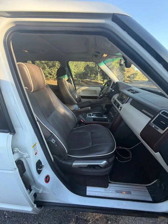 2012 Land Rover Range Rover L322 - Image 15 of 18