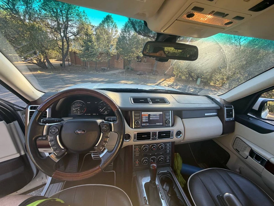 2012 Land Rover Range Rover L322 - Image 11 of 18
