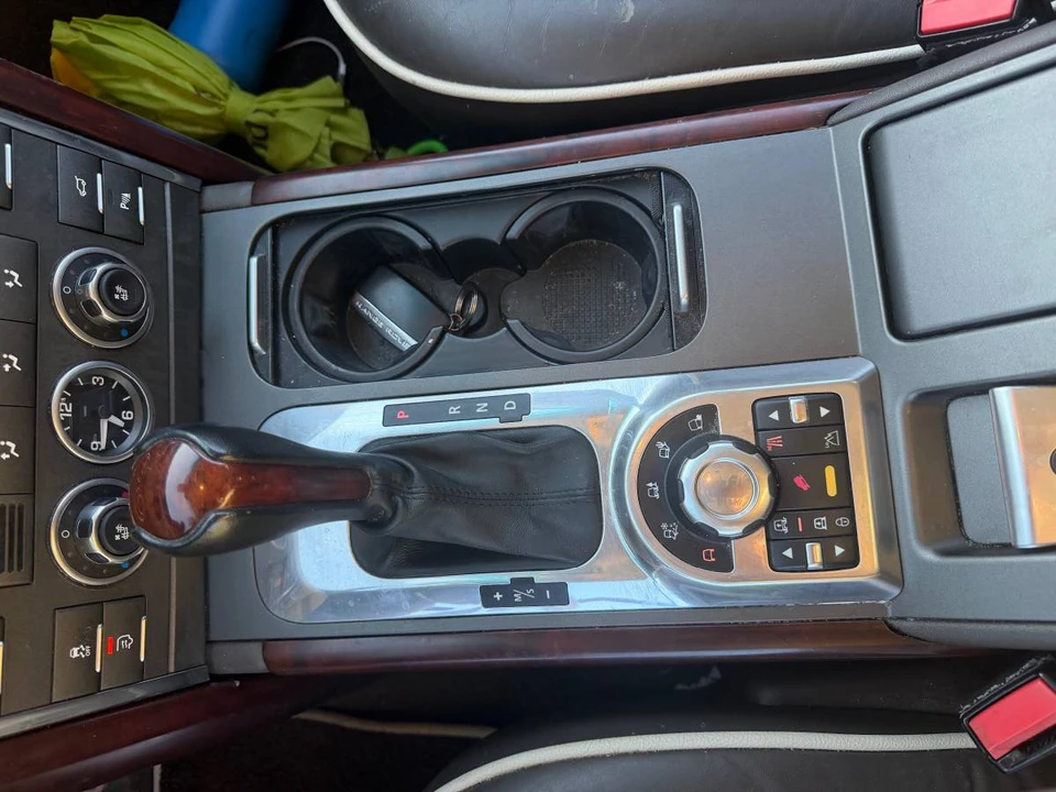 2012 Land Rover Range Rover L322 - Image 12 of 18