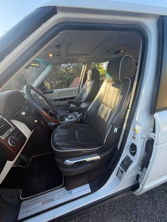 2012 Land Rover Range Rover L322 - Image 10 of 18