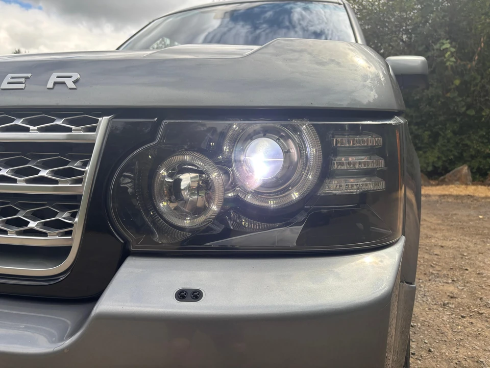 2012 Land Rover Range Rover L322 - Image 18 of 31