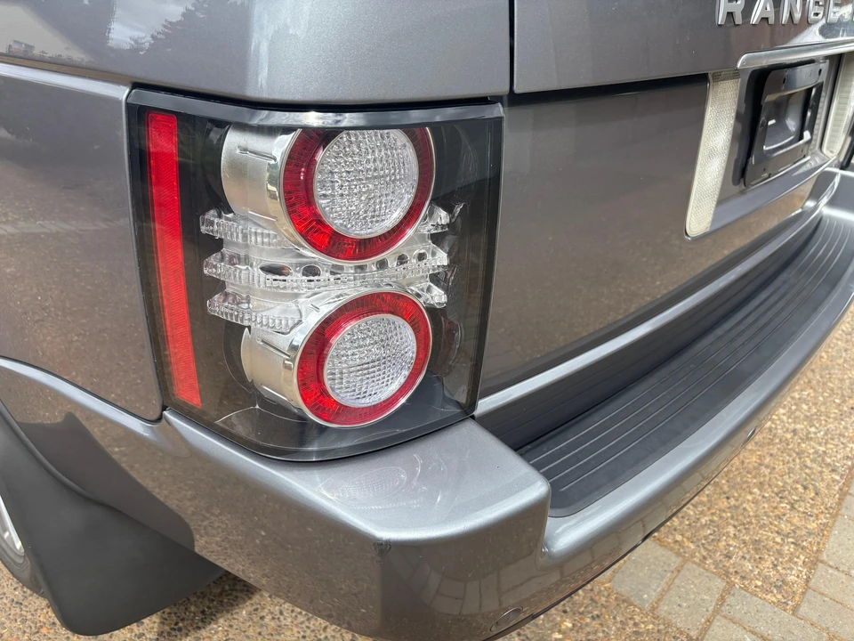 2012 Land Rover Range Rover L322 - Image 26 of 31