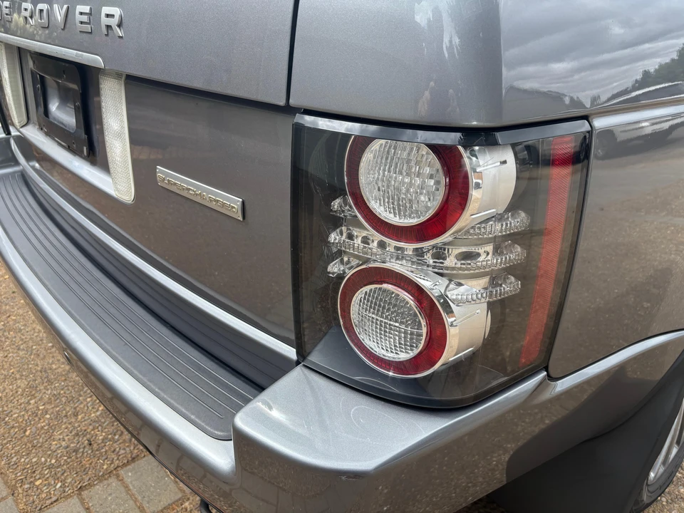 2012 Land Rover Range Rover L322 - Image 27 of 31