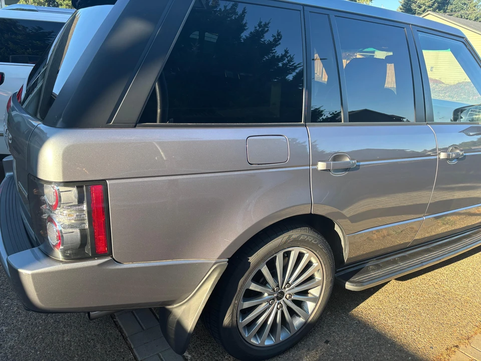 2012 Land Rover Range Rover L322 - Image 28 of 31