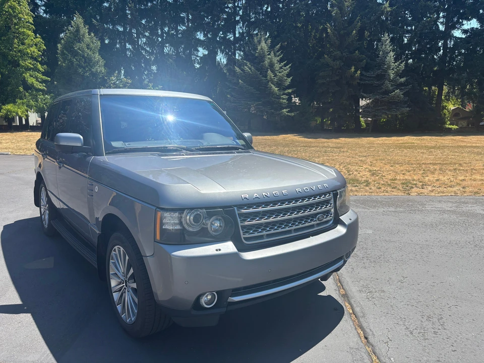 2012 Land Rover Range Rover L322 - Image 11 of 31