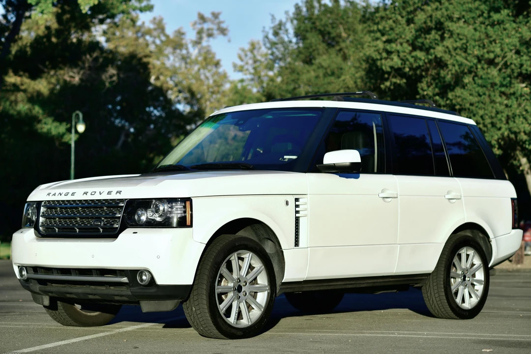 2012 Land Rover Range Rover L322 - Image 3 of 18