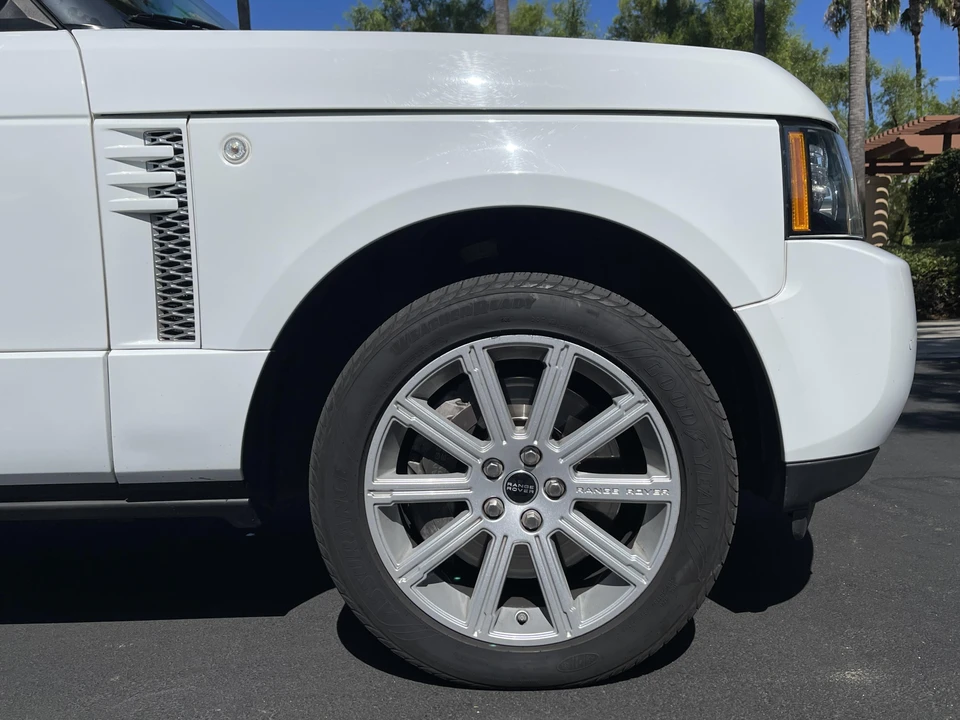 2012 Land Rover Range Rover L322 - Image 17 of 18
