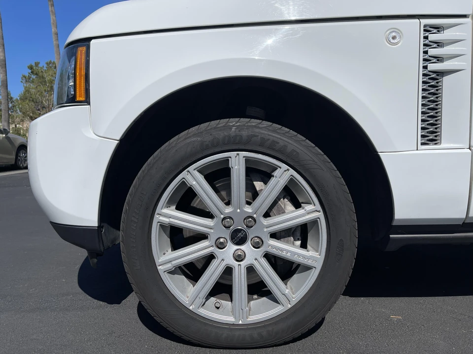 2012 Land Rover Range Rover L322 - Image 15 of 18