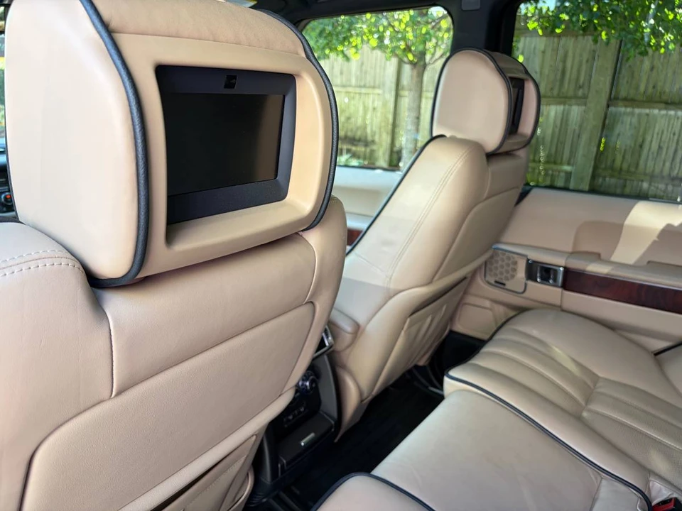 2012 Land Rover Range Rover L322 - Image 10 of 14