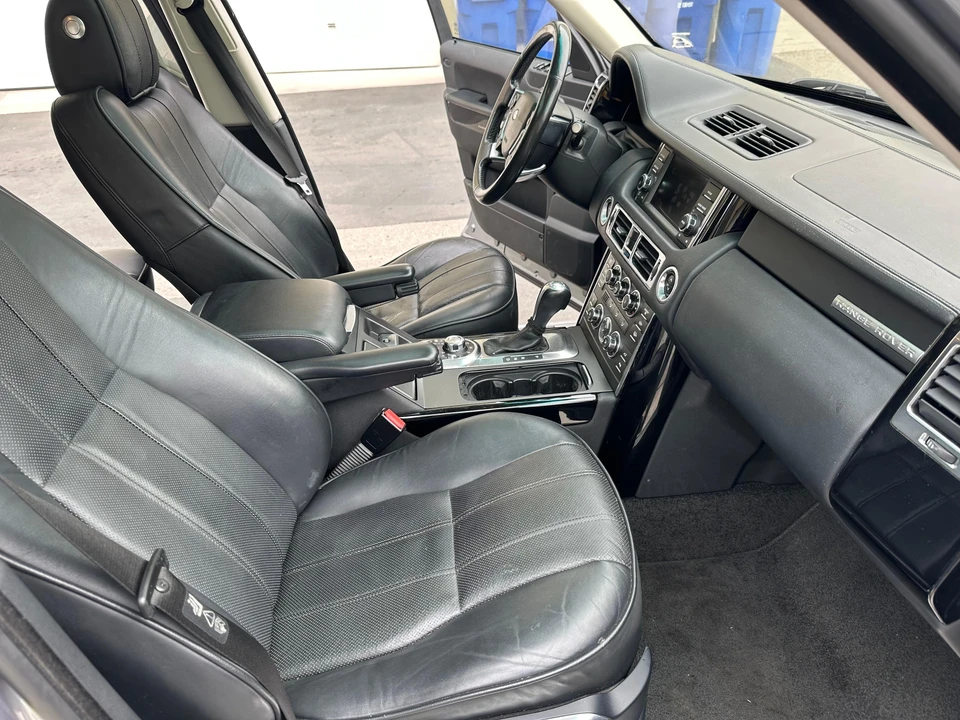 2012 Land Rover Range Rover L322 - Image 28 of 31