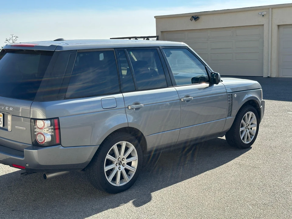 2012 Land Rover Range Rover L322 - Image 9 of 31