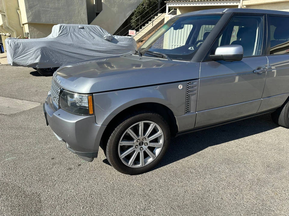 2012 Land Rover Range Rover L322 - Image 13 of 31